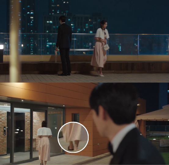 Hee Joo bất ngờ thay dép lê sau 2 tuần "đứng chờ" trên sân thượng. Hee Joo bất ngờ thay dép lê sau 2 tuần "đứng chờ" trên sân thượng.