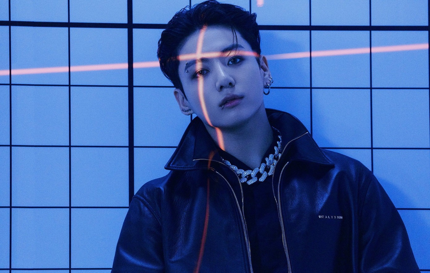 Là một trong những thành viên hot nhất nhóm, màn solo của Jung Kook nhận được nhiều kì vọng từ công chúng. Là một trong những thành viên hot nhất nhóm, màn solo của Jung Kook nhận được nhiều kì vọng từ công chúng.