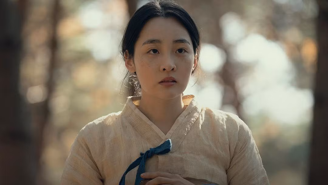 Sau màn hóa thân xuất sắc của Kim Min Ha trong vai Kim Seon Ja thời trẻ, khán giả dường như gạt bỏ mọi nghi ngại về năng lực diễn xuất của cô.