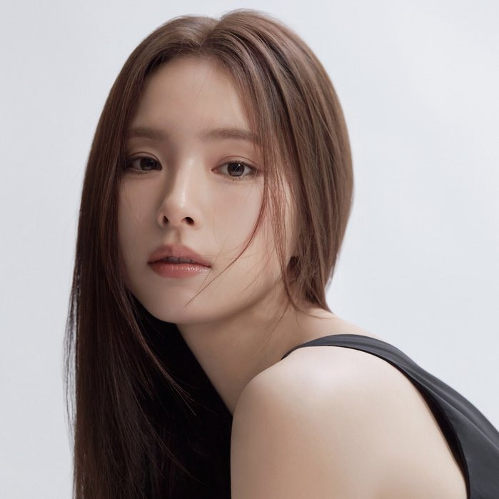Shin Se Kyung - mỹ nhân quen thuộc với khán giả Việt qua "gia tài" tác phẩm: Gia Đình Là Số Một 2, Run on, Cô dâu Thủy Thần... sẽ trở thành "người yêu cũ" của Jin. Shin Se Kyung - mỹ nhân quen thuộc với khán giả Việt qua "gia tài" tác phẩm: Gia Đình Là Số Một 2, Run on, Cô dâu Thủy Thần... sẽ trở thành "người yêu cũ" của Jin.