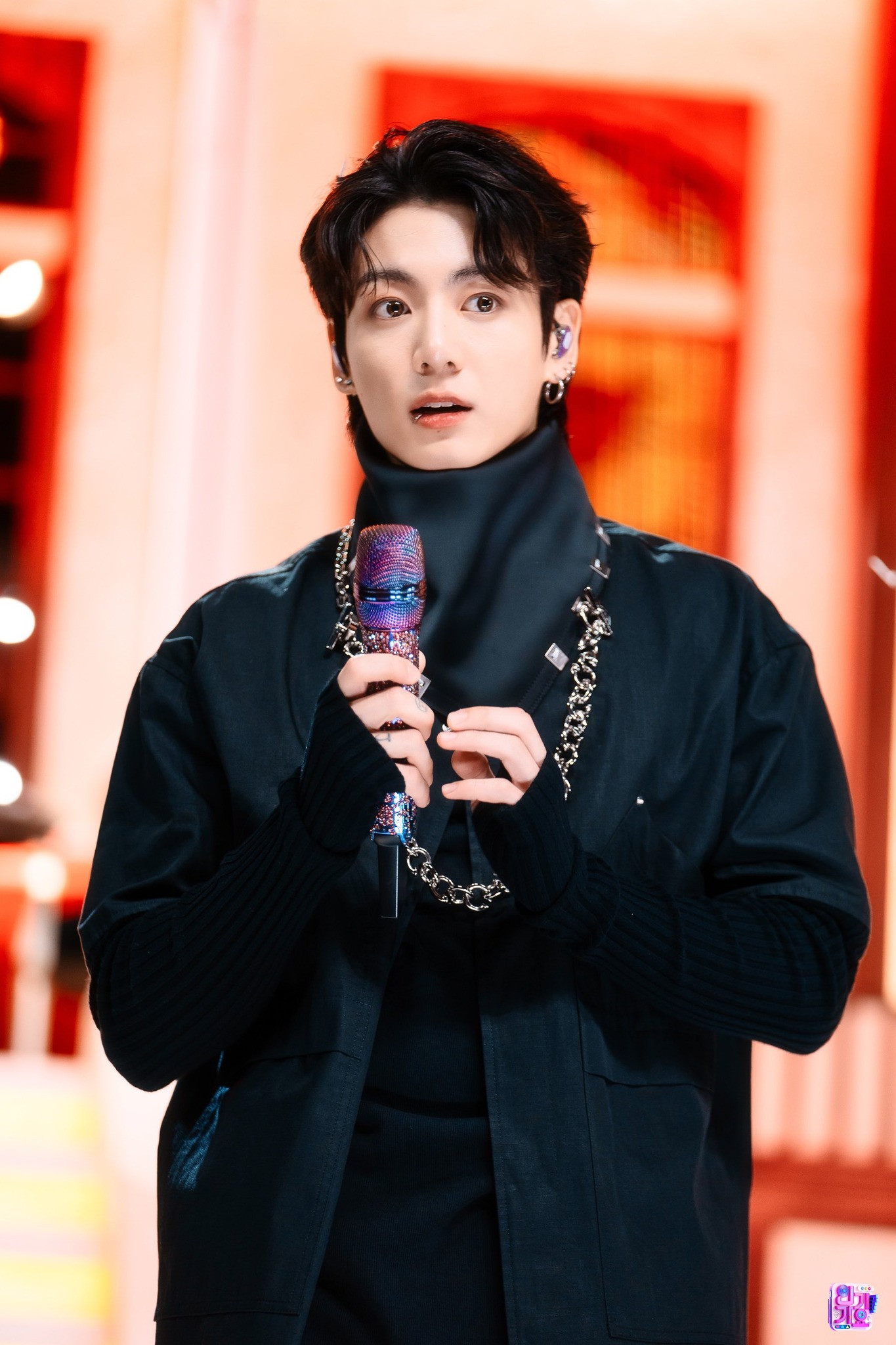 Truyền thông Hàn cho biết Jung Kook đã gửi khoản quyên góp cho bệnh viện vào ngày 14/4.