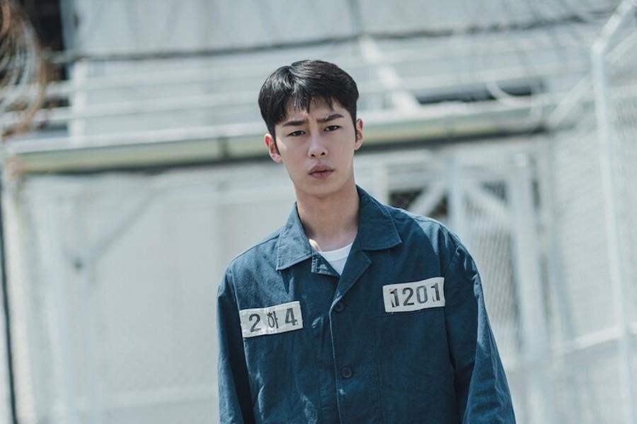 Lee Jae Wook chiêu đãi khán giả nhiều phân cảnh hành động đã mắt. Lee Jae Wook chiêu đãi khán giả nhiều phân cảnh hành động đã mắt.