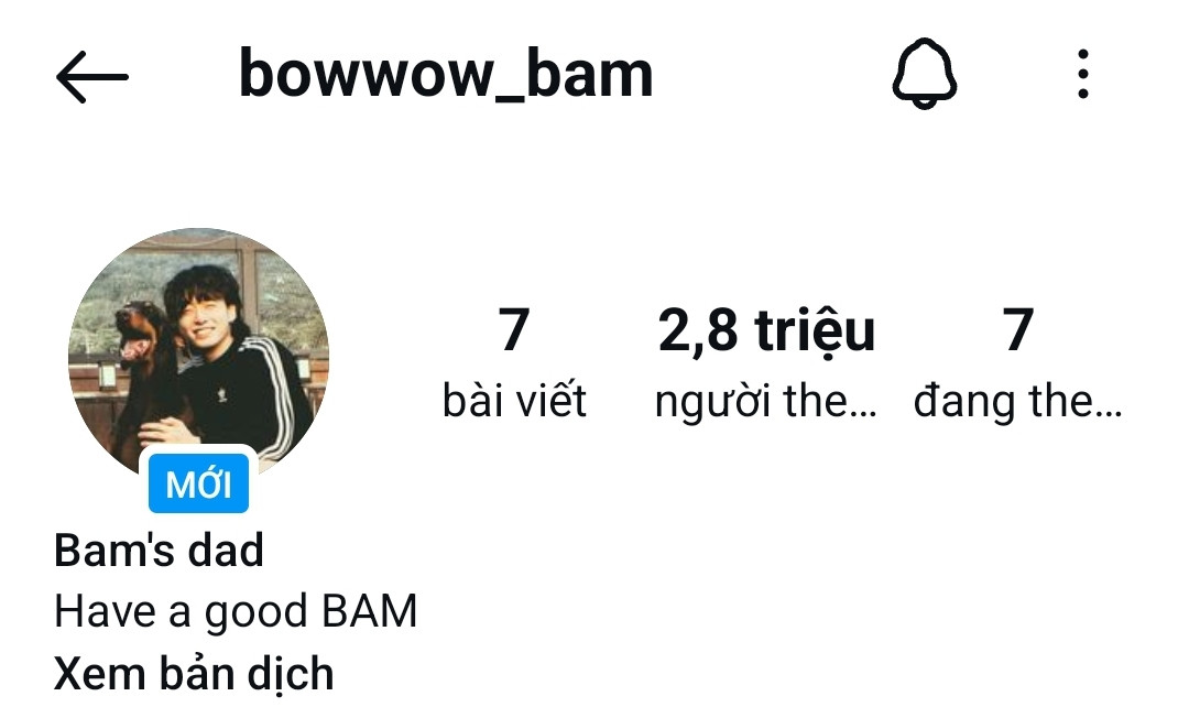 Jung Kook cho biết vì không thể chia sẻ hình ảnh bản thân nên thay vào đó anh sẽ khoe về con trai của mình. Jung Kook cho biết vì không thể chia sẻ hình ảnh bản thân nên thay vào đó anh sẽ khoe về con trai của mình.