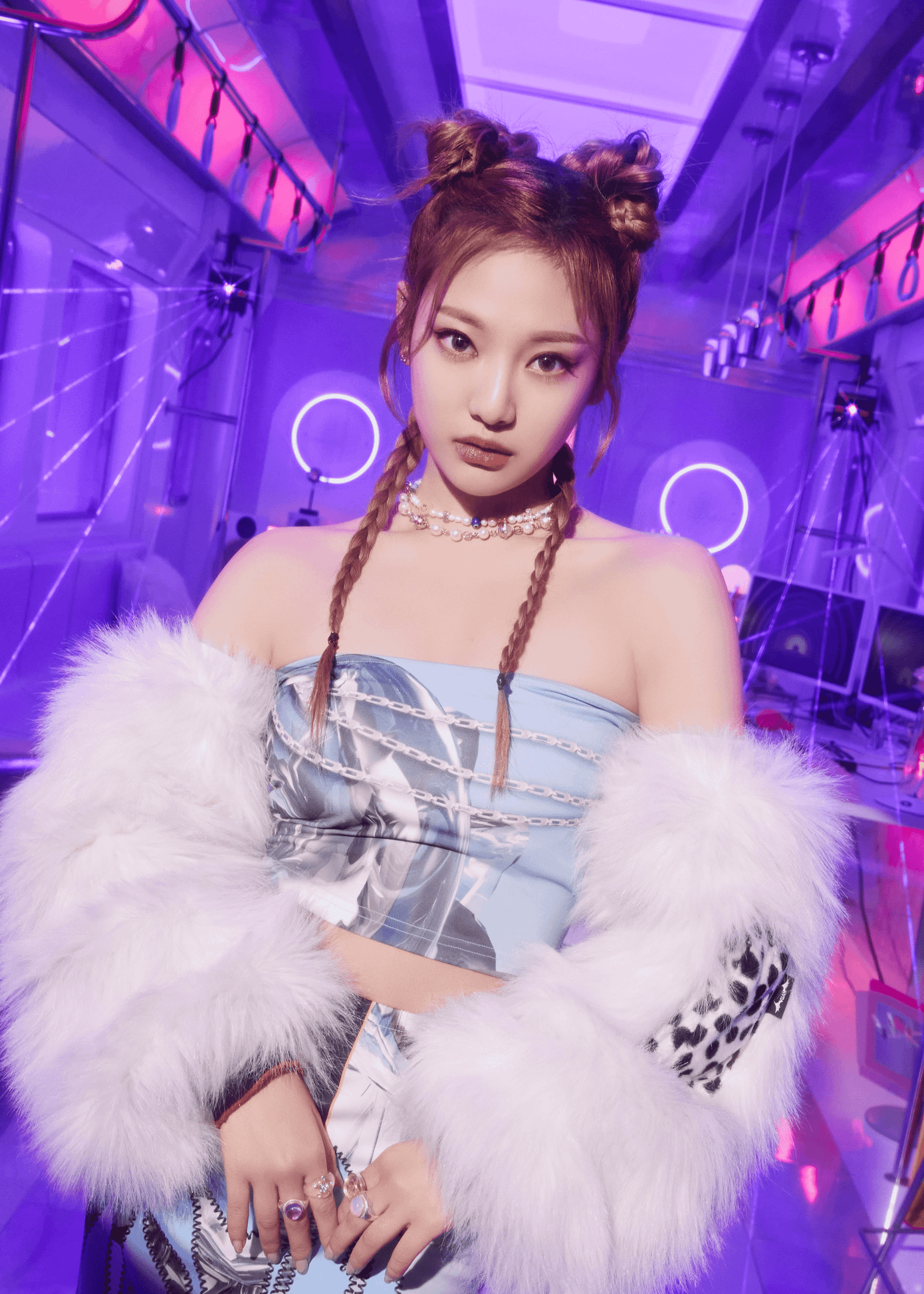 NingNing liên tiếp bị vấp phải những tranh cãi không may.