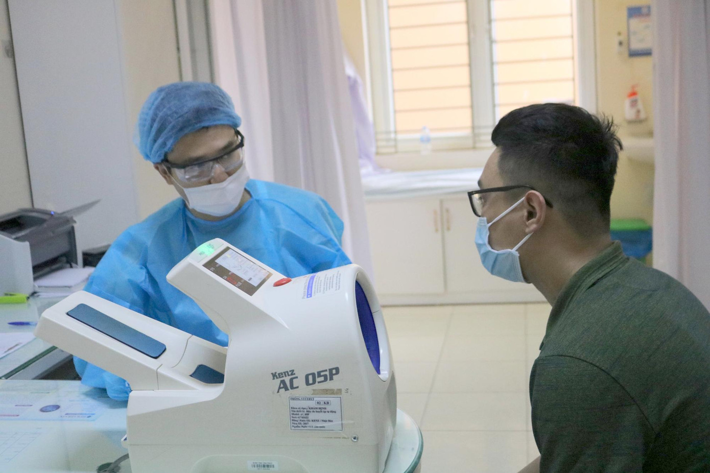 Cải cách hành chính, ứng dụng công nghệ giúp người dân tham gia và sử dụng BHYT thuận lợi hơn Cải cách hành chính, ứng dụng công nghệ giúp người dân tham gia và sử dụng BHYT thuận lợi hơn