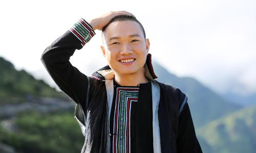 Từ xế xe ôm đến ca sĩ thính phòng ảnh 1