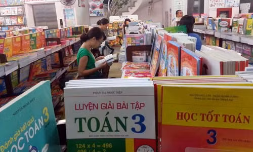 Ác mộng nhà vệ sinh trường học: ‘Khổ lắm, nói mãi’ ảnh 2 Ác mộng nhà vệ sinh trường học: ‘Khổ lắm, nói mãi’ ảnh 2