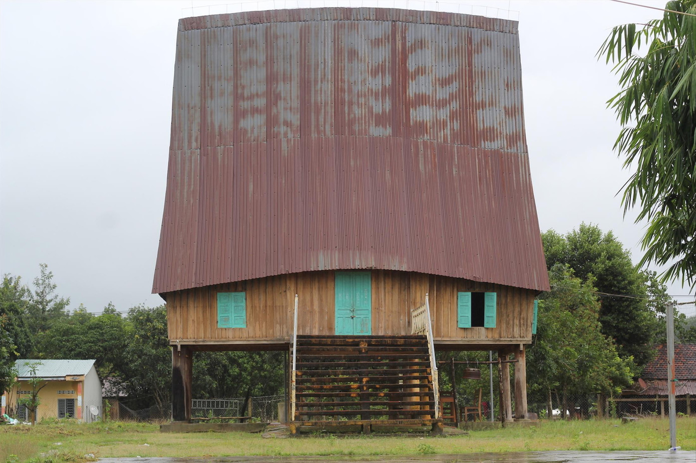Lạ kỳ 'đá đẻ' ở làng Le ảnh 1