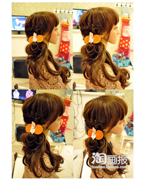 Buộc gập phần tóc còn lại sang một bên mang tai, thêm phụ kiện vào... ...và đây chính là kết quả! Thật đẹp phải không nào!