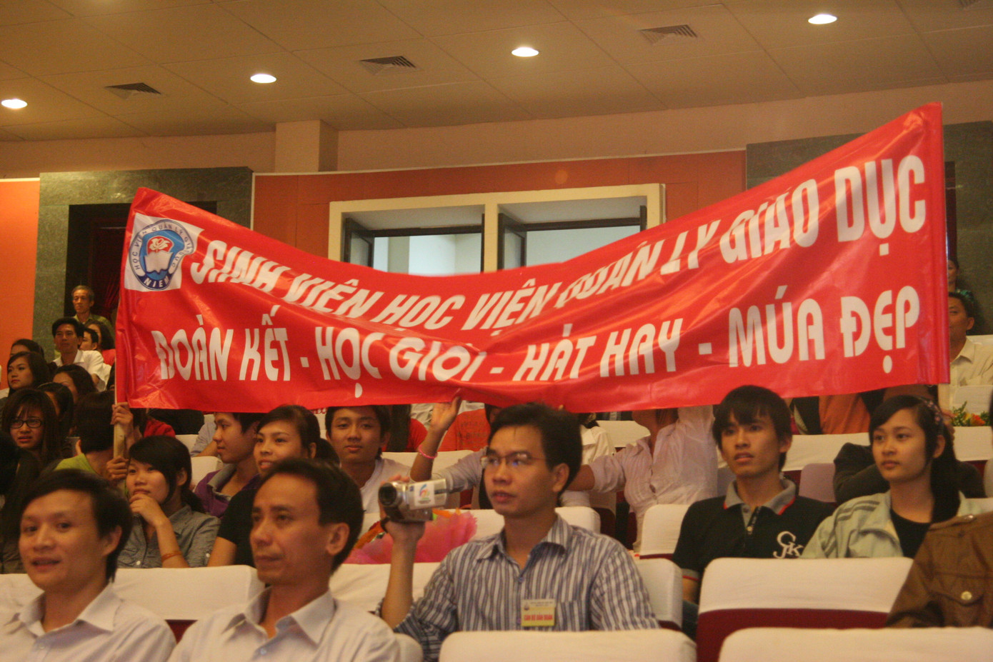 Các tiết mục dự thi nhận được nhiều sự ủng hộ của khán giả