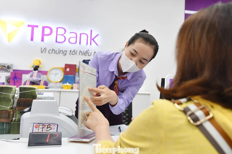 Nhiều ngân hàng chi trả nhân viên tăng cao so với năm 2024. Nhiều ngân hàng chi trả nhân viên tăng cao so với năm 2024.