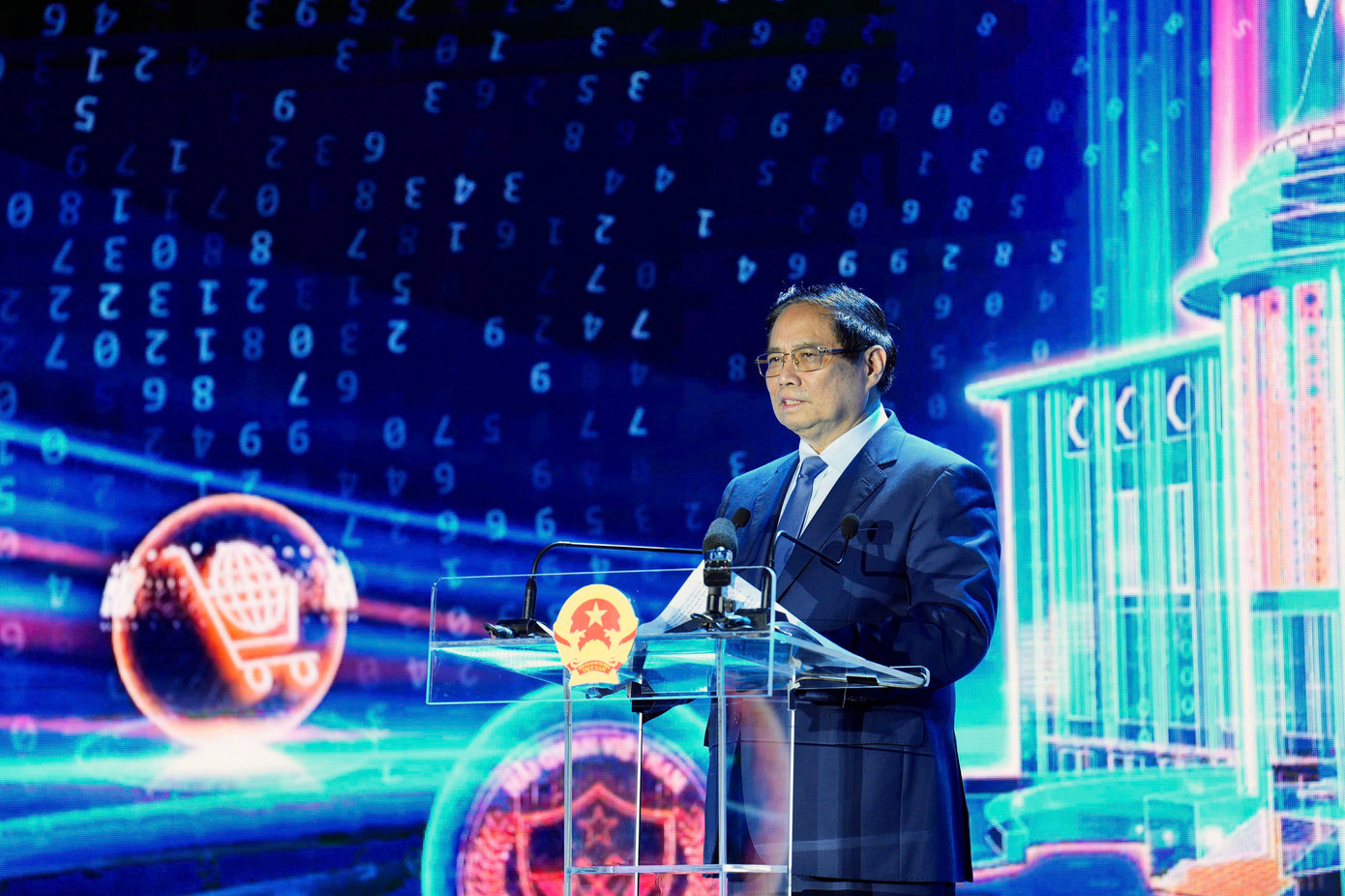 Thủ tướng Phạm Minh Chính phát biểu tại sự kiện chuyển đổi số ngành Ngân hàng (ảnh: Hoàng Giáp).
