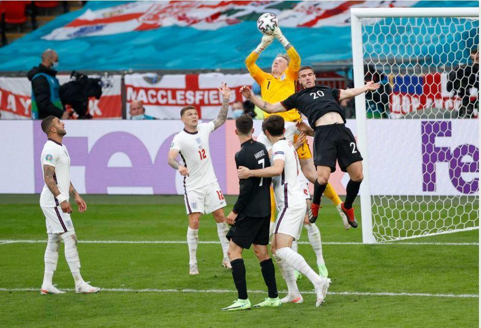 Thủ môn tuyển Anh đã giữ sạch lưới trận thứ tư Thủ môn tuyển Anh đã giữ sạch lưới trận thứ tư