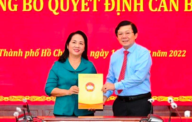 Bà Trần Kim Yến (trái)