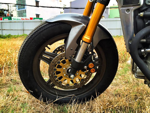Cận cảnh Honda GL400 lột xác cực độc của dân chơi Sài Gòn ảnh 7 Cận cảnh Honda GL400 lột xác cực độc của dân chơi Sài Gòn ảnh 7