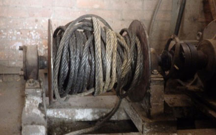 Chiếc máy tời cuốn nửa người anh Tình dẫn tới tử vong