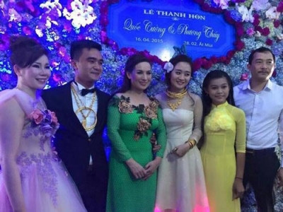 Đám cưới đầy vàng gây xôn xao ở Hà Tĩnh - Ảnh 1