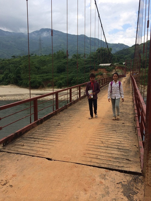 Anh Chảo Kèn Dùng 30 năm chở đò miễn phí ảnh 2