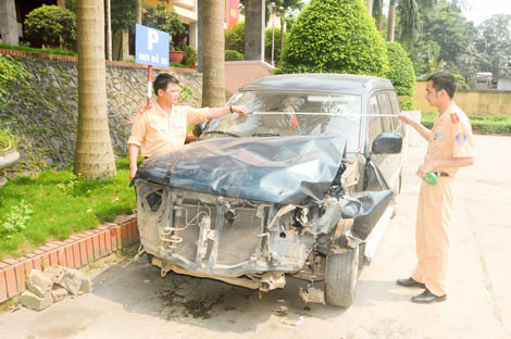 Gia cảnh éo le của những HS bị xe biển xanh đâm nguy kịch ảnh 1 Gia cảnh éo le của những HS bị xe biển xanh đâm nguy kịch ảnh 1