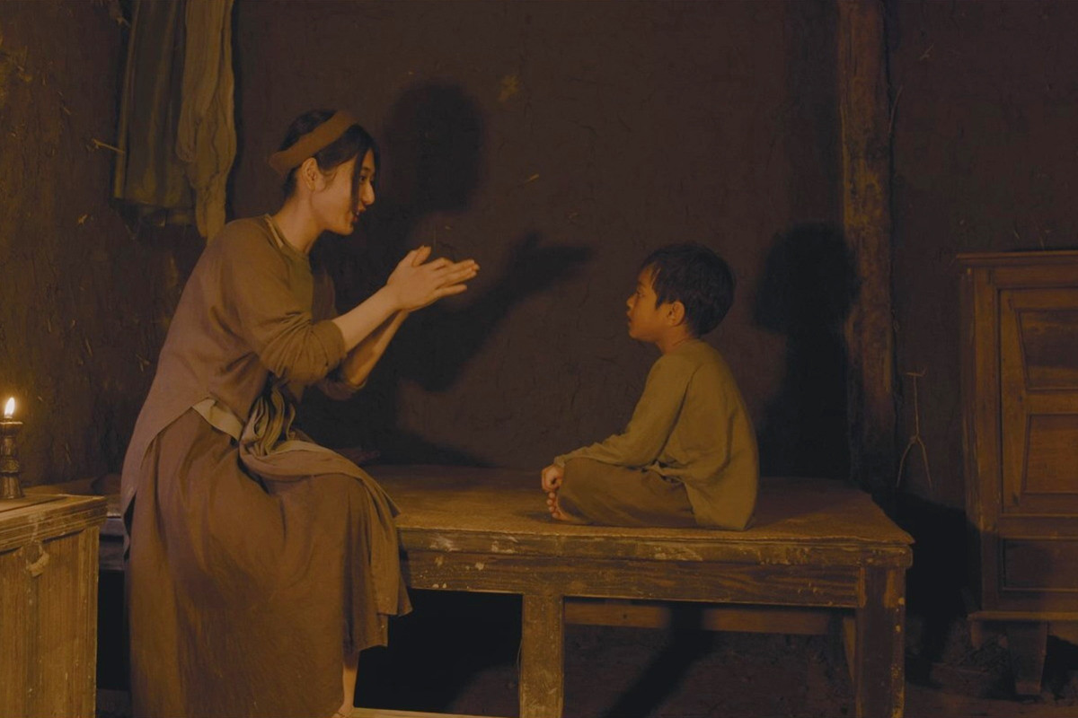 Đèn âm hồn sắp vượt mốc 100 tỷ đồng.