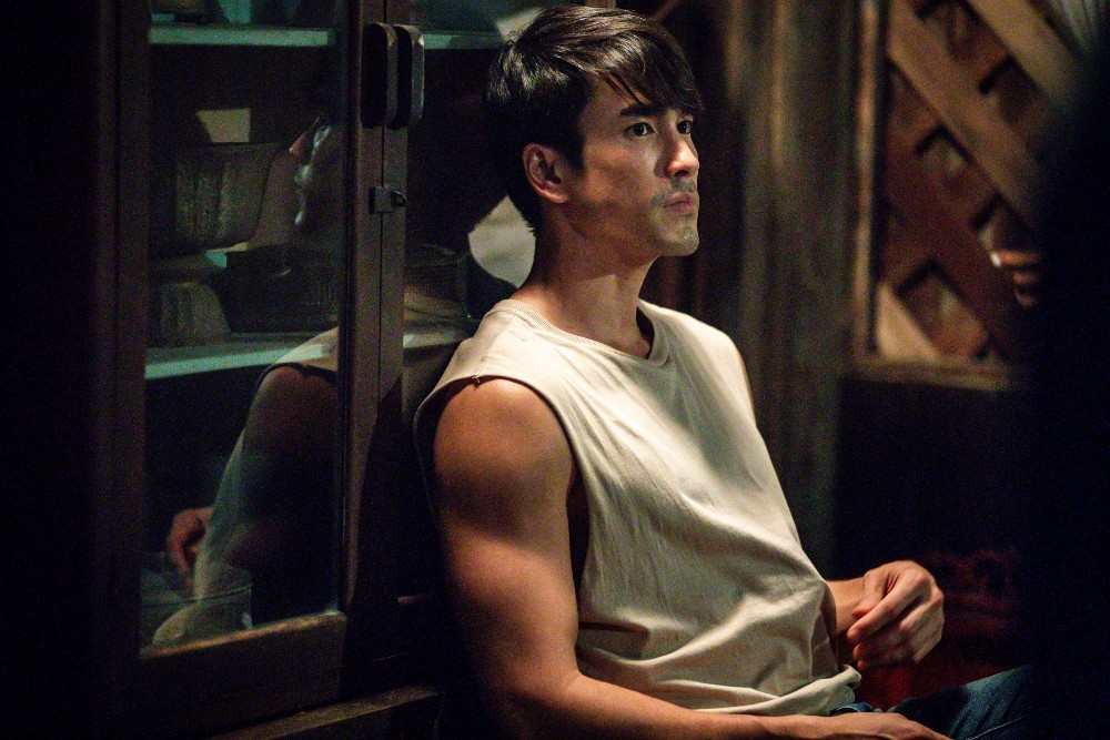 Sự xuất hiện của Nadech Kugimiya là yếu tố giúp phim ăn khách.