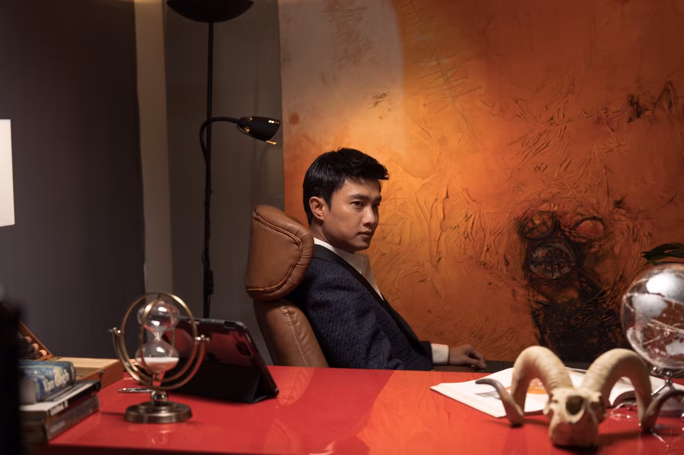 Phim còn có sự góp mặt của Mạc Văn Khoa và Quốc Trường.