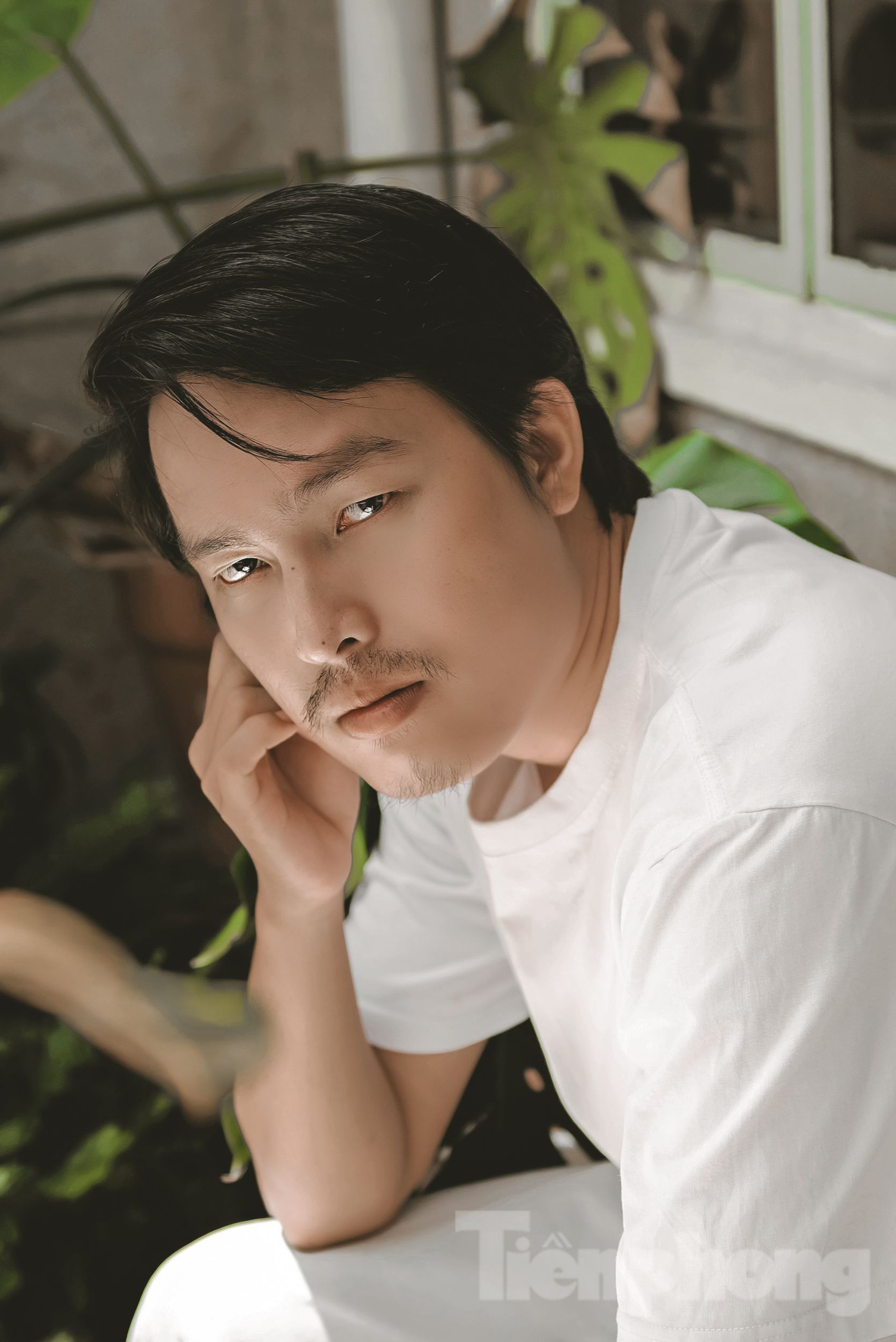 Nam diễn viên thấy mình cũng có một số điểm tương đồng với nhân vật. Ảnh: Hoàng Nam.