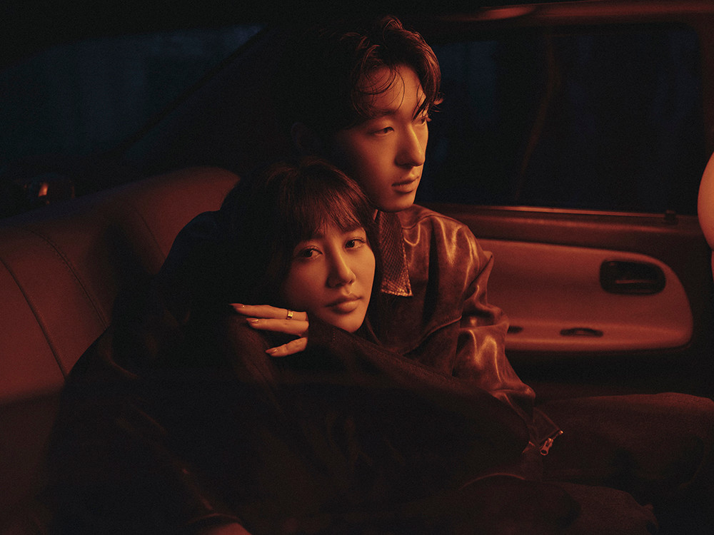 Văn Mai Hương tiếp tục kết hợp nhạc sĩ Hứa Kim Tuyền trong ca khúc mới nhất. Văn Mai Hương tiếp tục kết hợp nhạc sĩ Hứa Kim Tuyền trong ca khúc mới nhất.