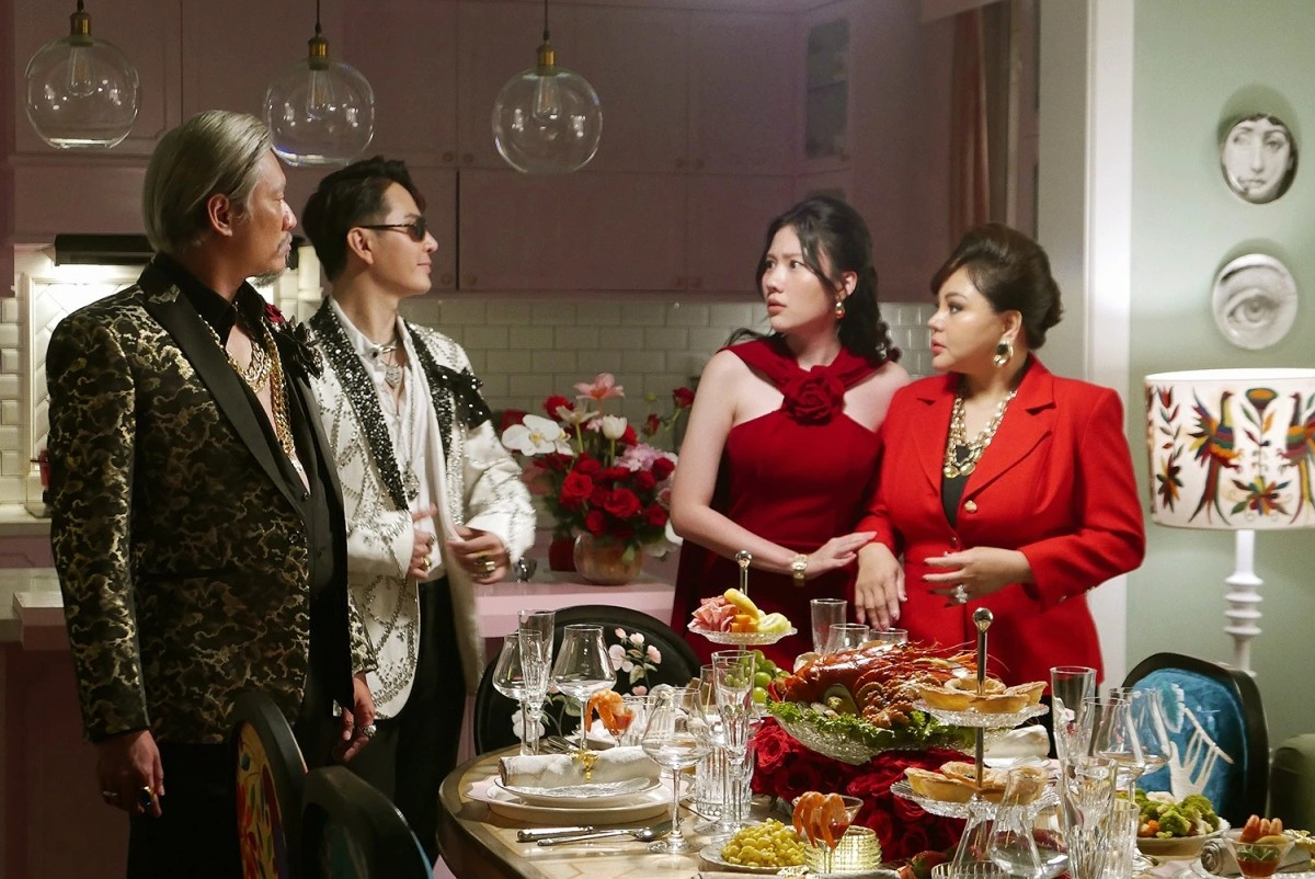 Cô dâu hào môn khởi động cuộc chiến mới của phim Việt. Cô dâu hào môn khởi động cuộc chiến mới của phim Việt.