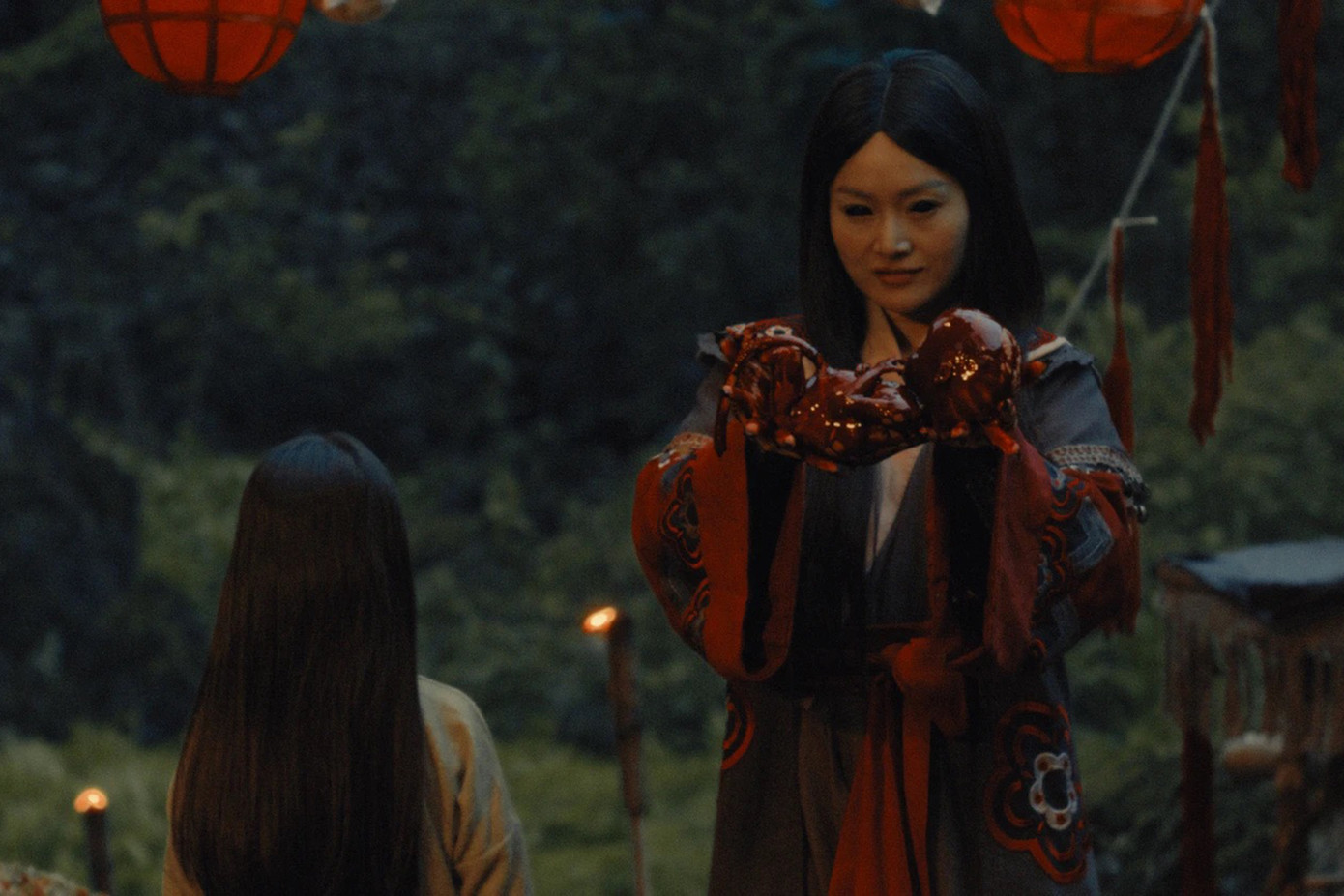 Kẻ ăn hồn đóng vai trò tiền truyện, mở rộng nội dung series Tết ở làng Địa Ngục.