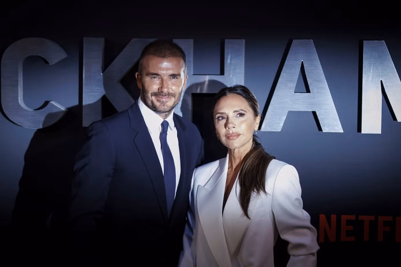 Trong phim, Victoria Beckham cũng chia sẻ về những khó khăn trong hôn nhân kéo dài 24 năm. Trong phim, Victoria Beckham cũng chia sẻ về những khó khăn trong hôn nhân kéo dài 24 năm.