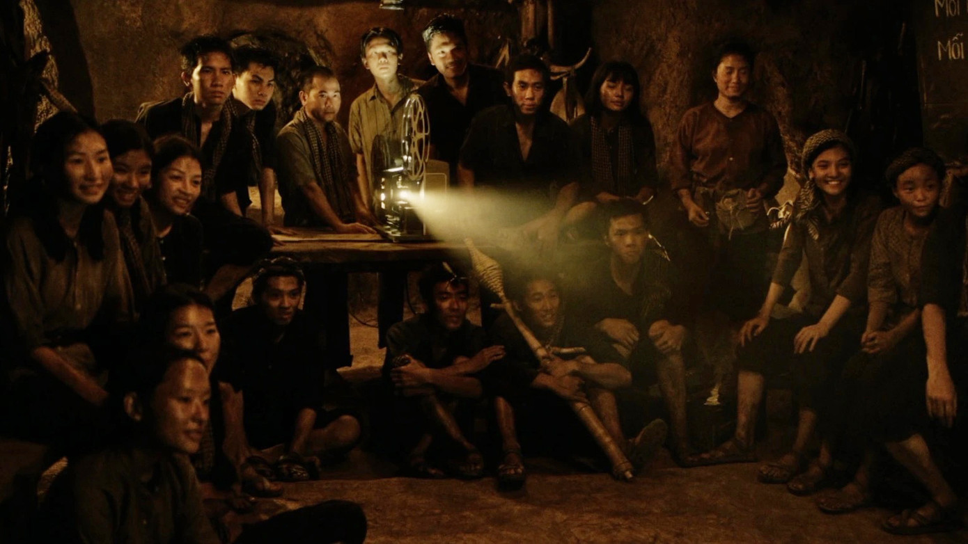 Địa đạo: Mặt trời trong bóng tối suýt "bay" khỏi top 5.