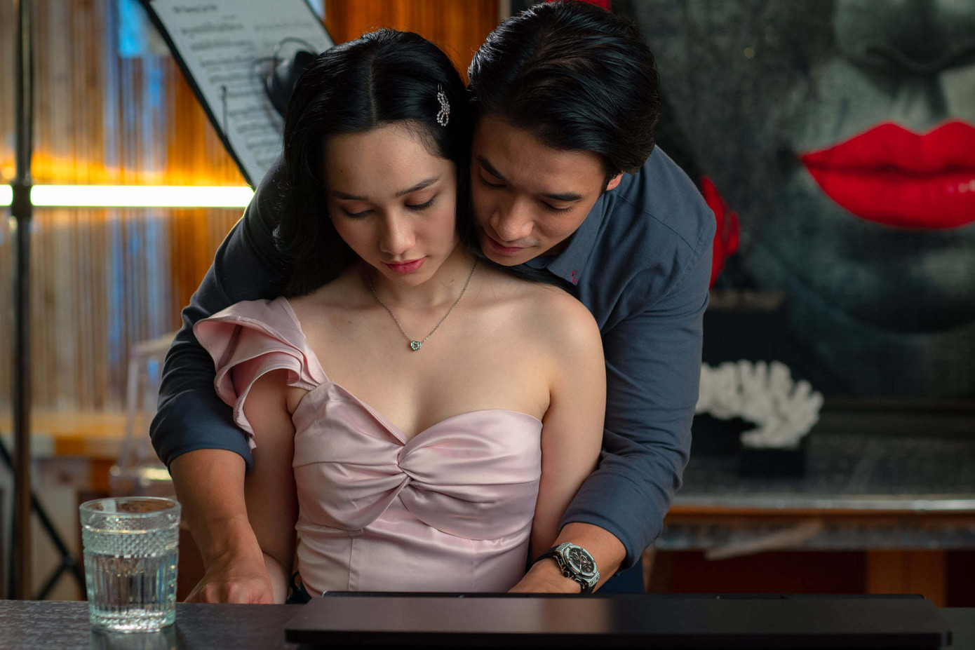 Năm 2021, phim Việt từng vắng bóng 8 tháng sau sự xuất hiện của Thiên thần hộ mệnh. Năm 2021, phim Việt từng vắng bóng 8 tháng sau sự xuất hiện của Thiên thần hộ mệnh.