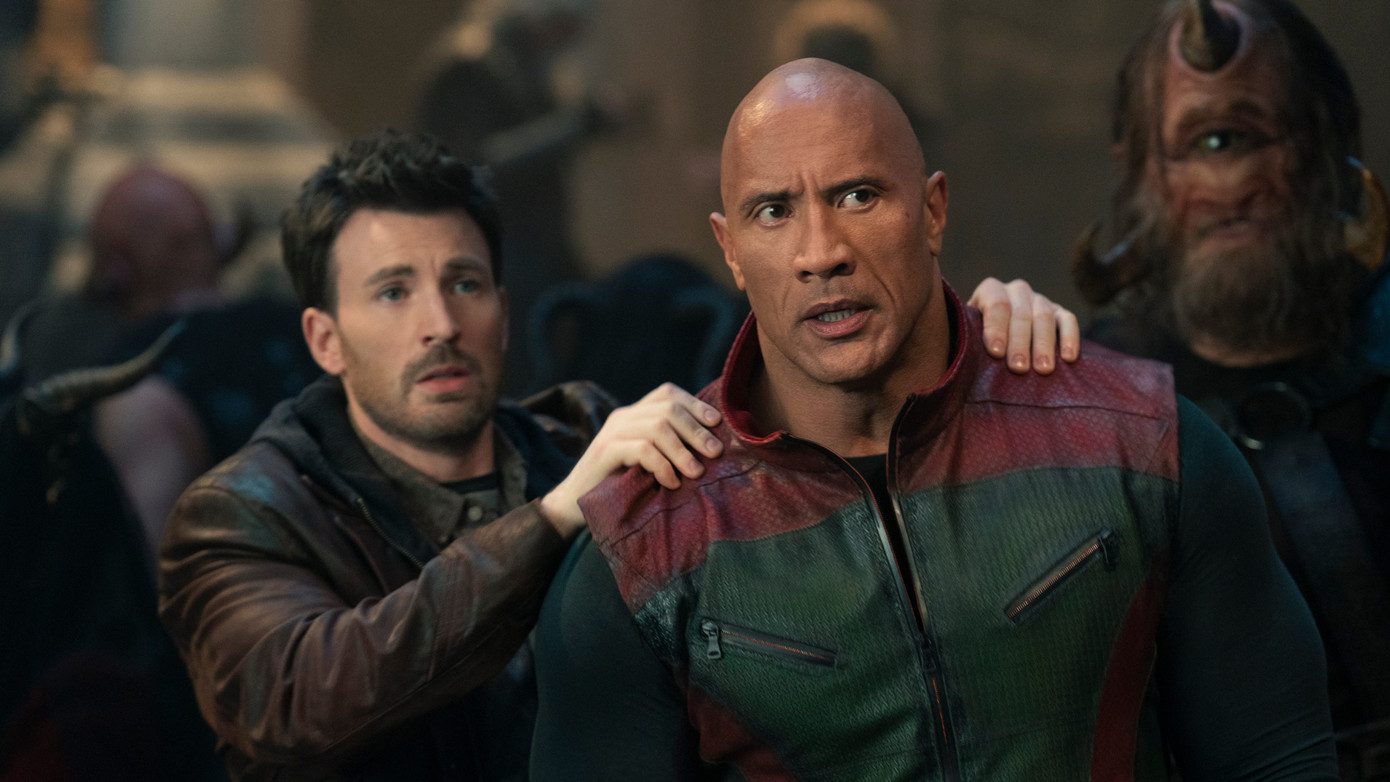 Red One: Mật mã quy tụ hai ngôi sao là Chris Evans và The Rock. Red One: Mật mã quy tụ hai ngôi sao là Chris Evans và The Rock.