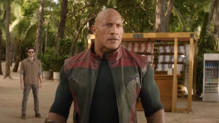 Tạo hình của The Rock trong phim. Tạo hình của The Rock trong phim.