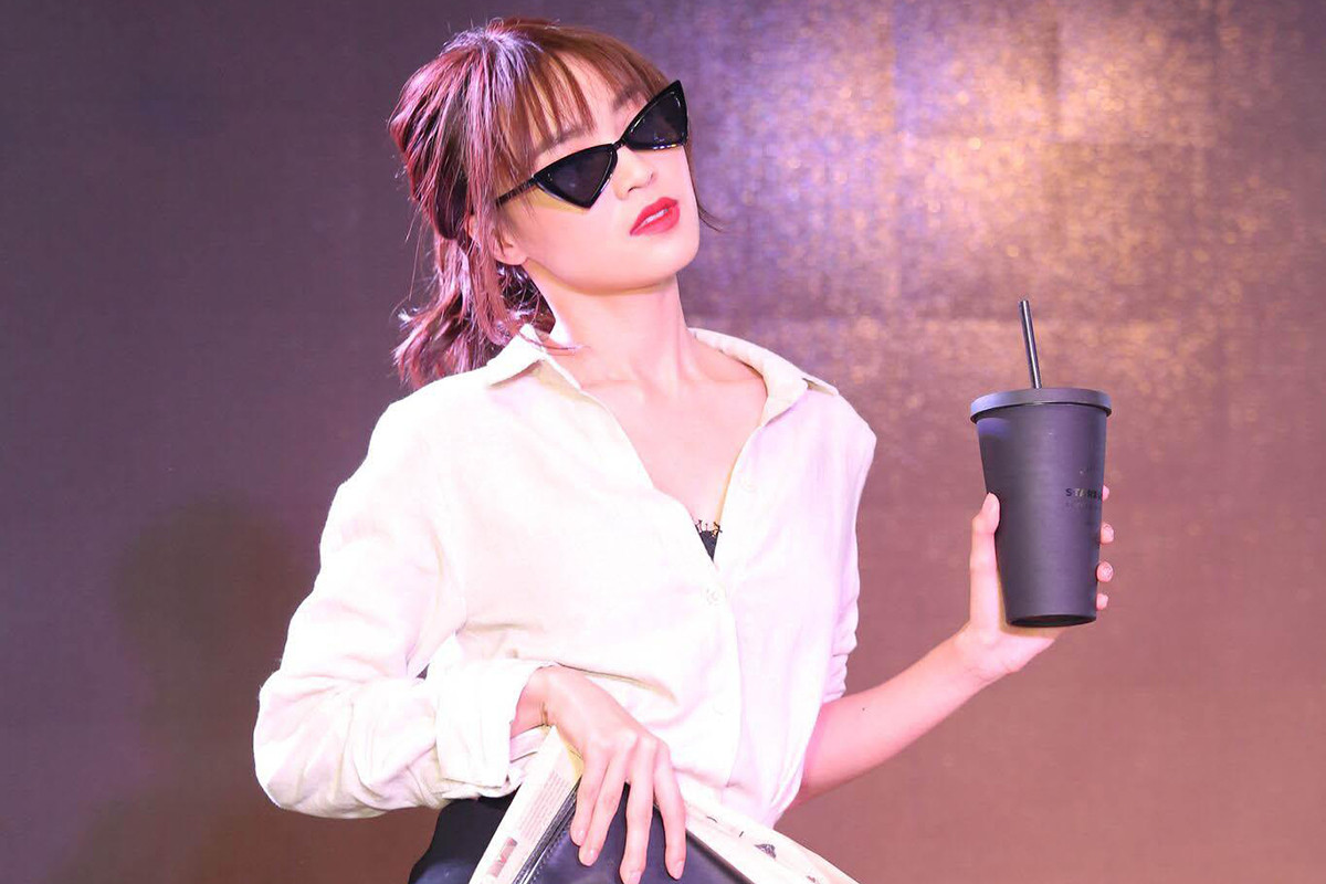 Lan Ngọc tiếp tục &quot;đóng đinh&quot; với hình tượng Ms. Q sang chảnh.