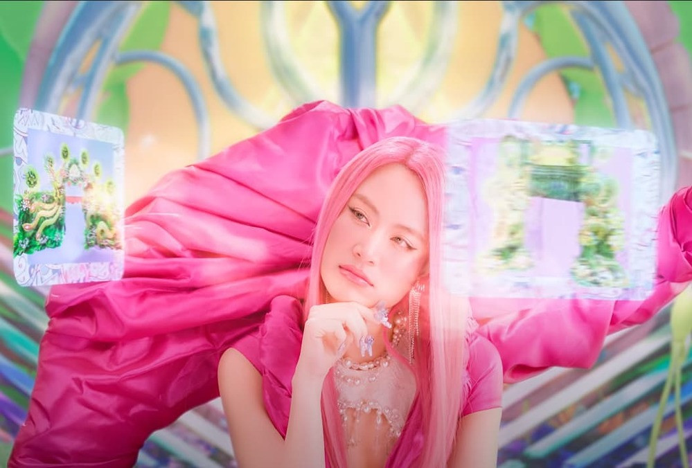 TikTok giúp bản remix See tình được biết đến nhiều hơn bản gốc. TikTok giúp bản remix See tình được biết đến nhiều hơn bản gốc.