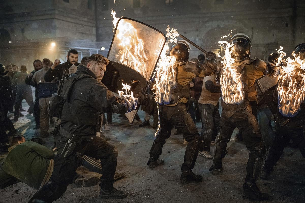 Tác phẩm ghi điểm với loạt cảnh hành động hấp dẫn, gay cấn. Tác phẩm ghi điểm với loạt cảnh hành động hấp dẫn, gay cấn.