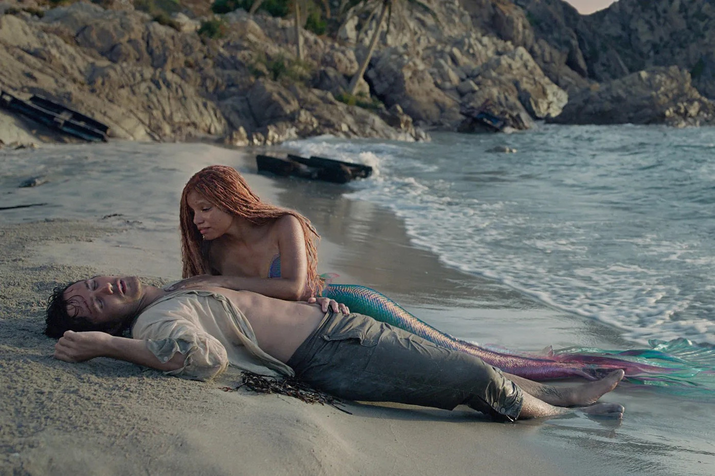 Nữ chính có giọng hát tốt nhưng diễn xuất chưa ấn tượng. Nữ chính có giọng hát tốt nhưng diễn xuất chưa ấn tượng.