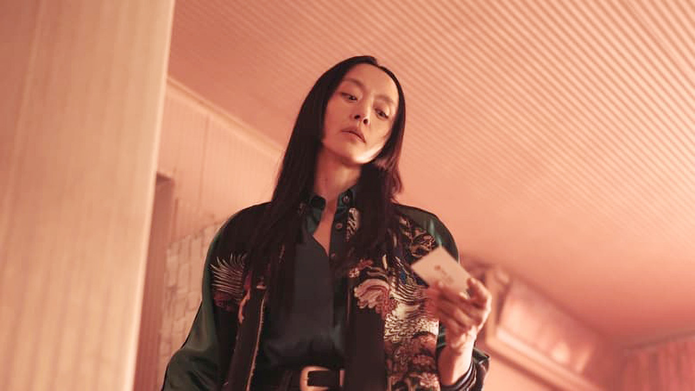 Tạo hình của Jeon Do Yeon trong vai chính Soo Young.