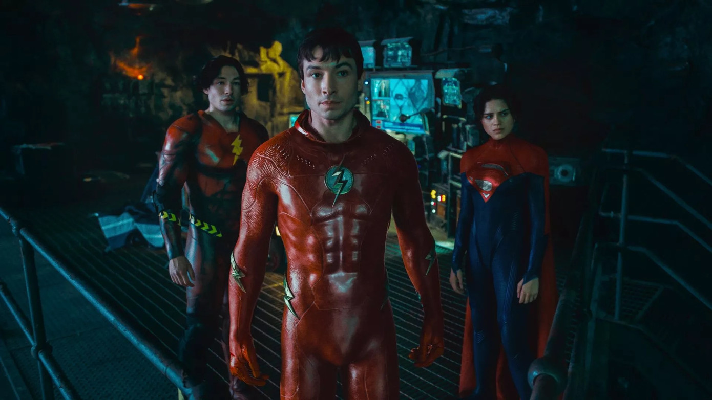 Phim kể về số phận The Flash (Ezra Miller) - nổi tiếng là siêu anh hùng nhanh nhất Vũ trụ DC. Phim kể về số phận The Flash (Ezra Miller) - nổi tiếng là siêu anh hùng nhanh nhất Vũ trụ DC.
