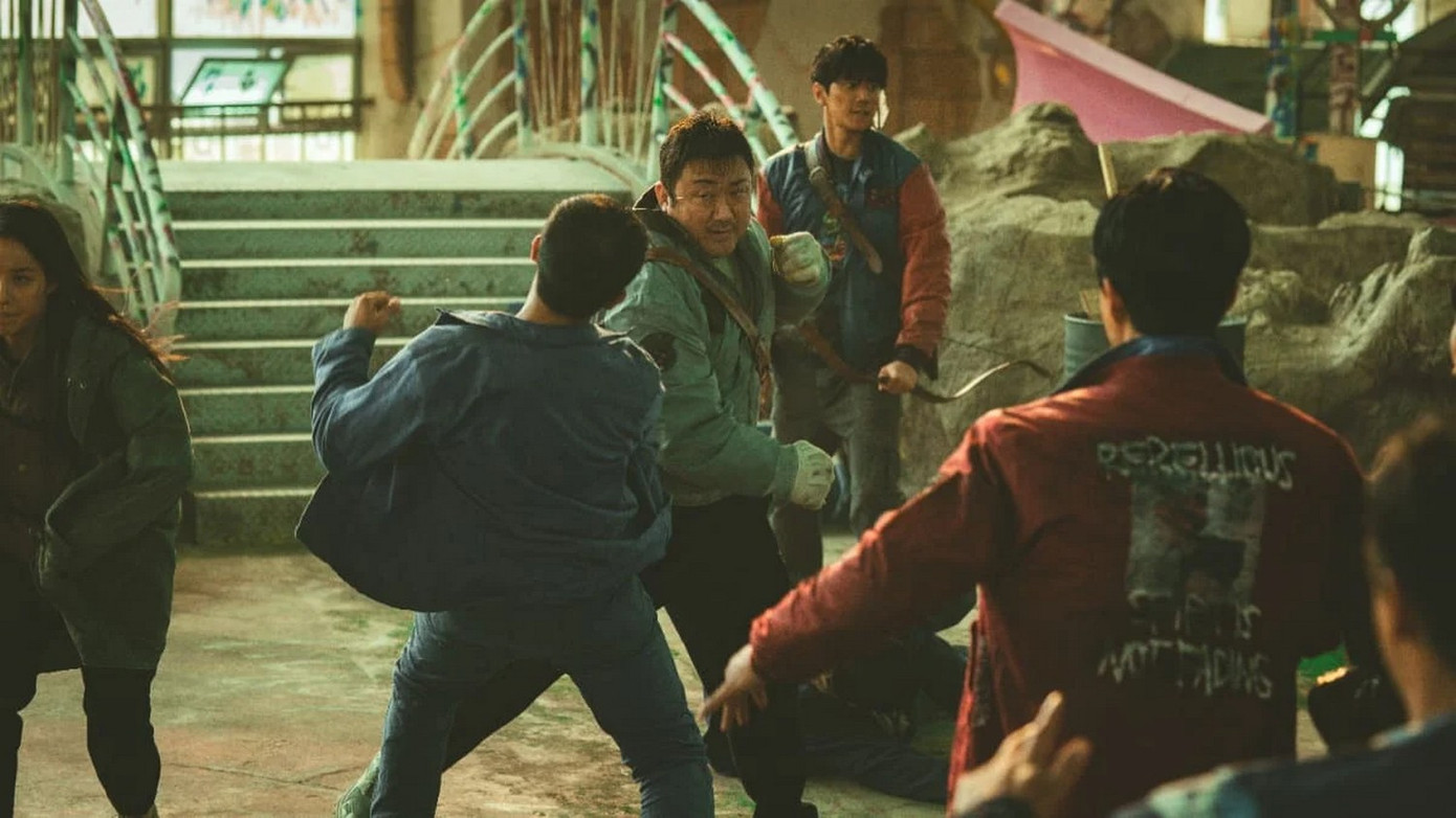 Phim kể về hành trình của thợ săn Nam San (Ma Dong Seok) giữa bối cảnh Seoul hậu tận thế. Phim kể về hành trình của thợ săn Nam San (Ma Dong Seok) giữa bối cảnh Seoul hậu tận thế.