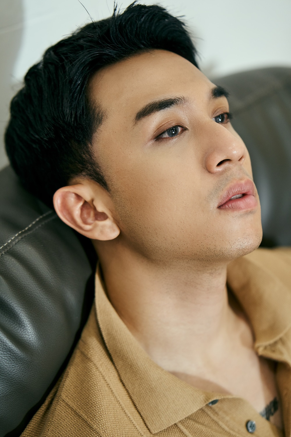 Thương em là MV mới nhất của Edward Dương sau khi rời chương trình Ca sĩ mặt nạ mùa 2.