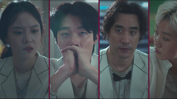 Không ai có thể biết được ai là kẻ đứng sau trò chơi. Không ai có thể biết được ai là kẻ đứng sau trò chơi.