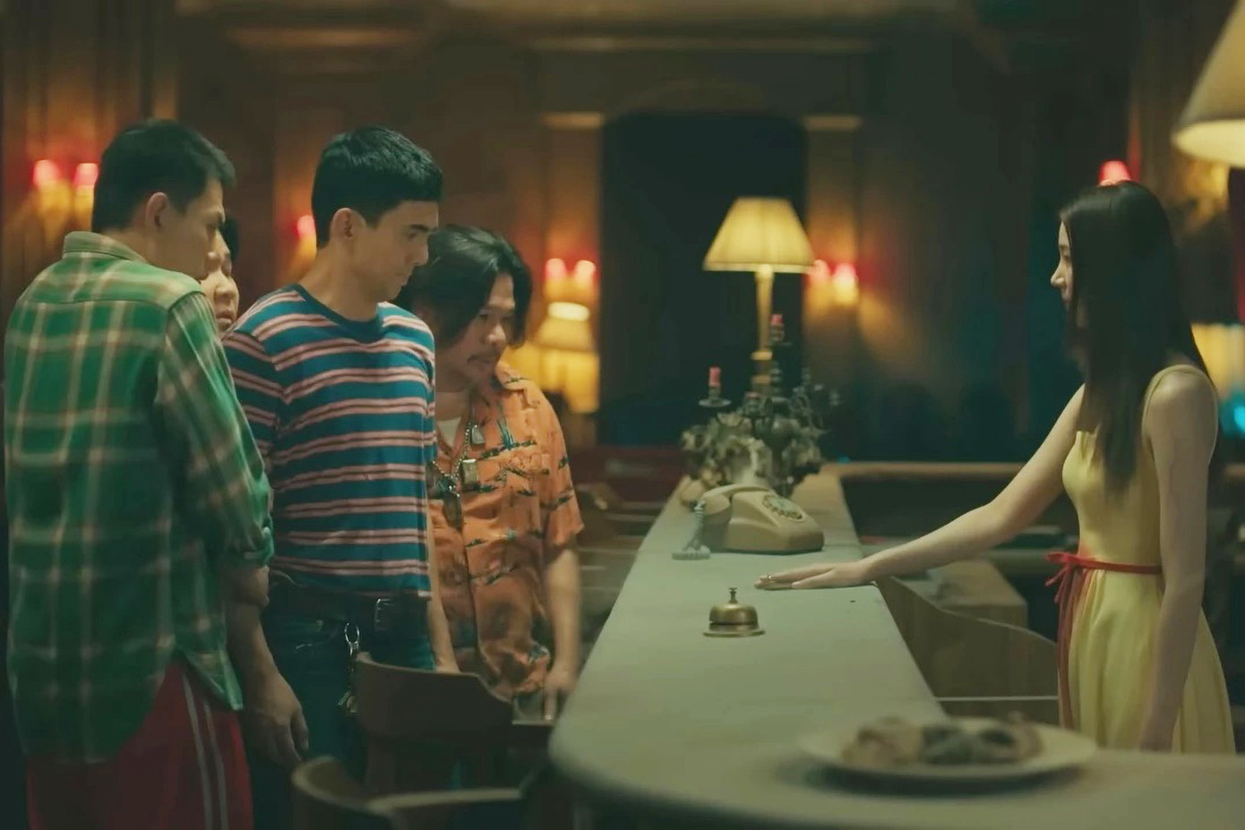 Hình ảnh trong 404 chạy ngay đi.