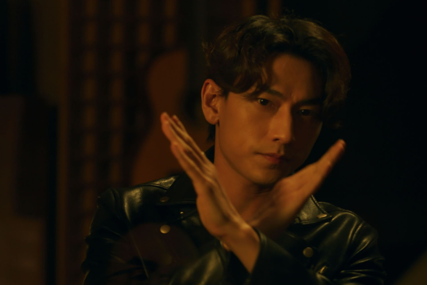 Giao lộ 8675 gây chú ý từ khi công bố nhờ sự góp mặt của Isaac. Giao lộ 8675 gây chú ý từ khi công bố nhờ sự góp mặt của Isaac.