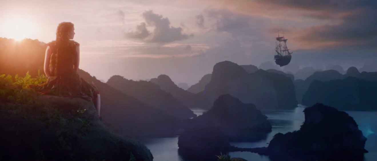 Hình ảnh non nước Hạ Long hiện lên huyền ảo trong phim Pan (2015).