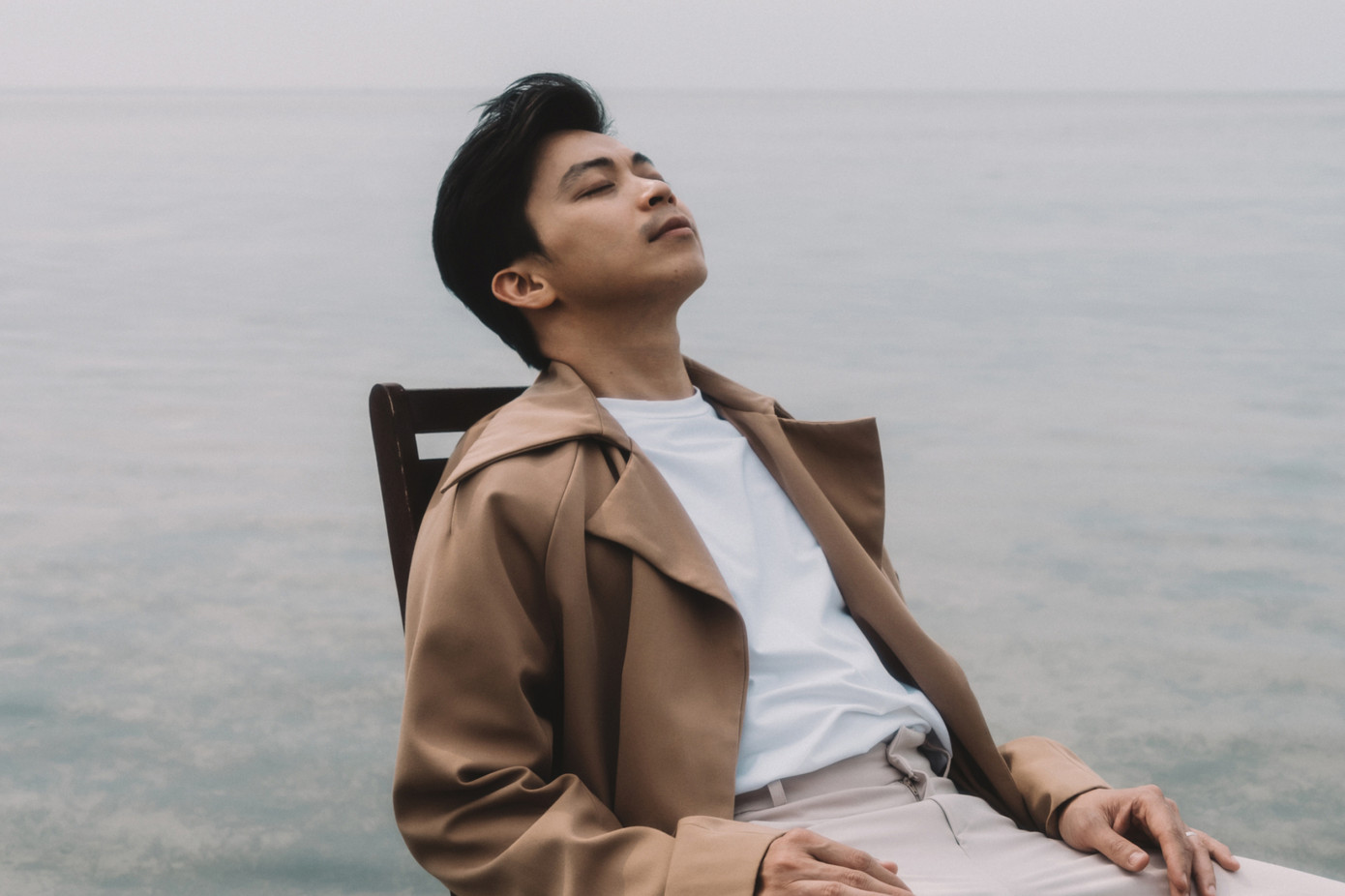 Lân Nhã bị khán giả nhận xét hát sai lời khi làm mới Vàng phai trước ngõ.