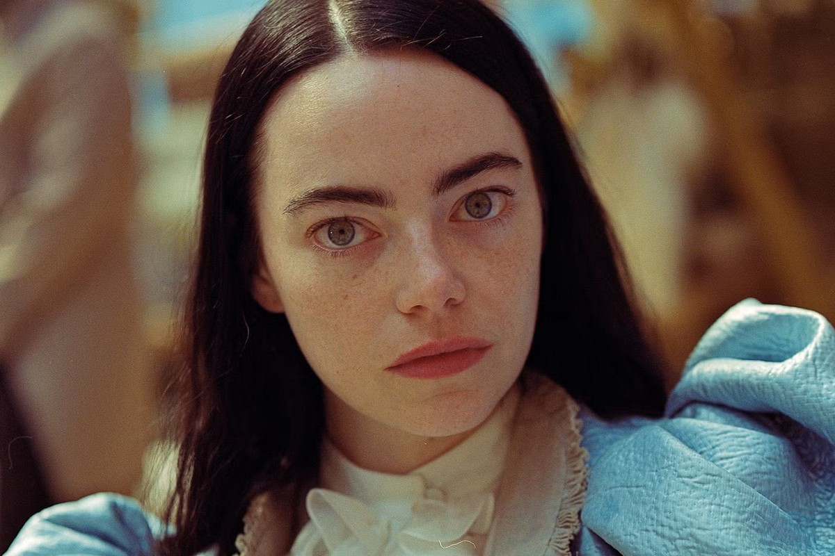 Emma Stone và Lily Gladstone cạnh tranh hạng mục Nữ chính xuất sắc.