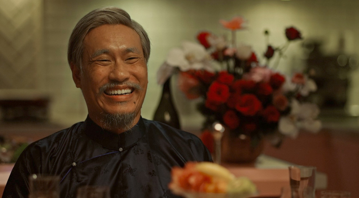 Kiều Minh Tuấn tạo được tiếng cười cần thiết cho phim. Kiều Minh Tuấn tạo được tiếng cười cần thiết cho phim.